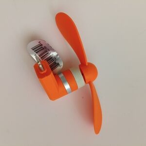Orange Creamsicle Colour USB Personal Mini Fan for Smartphones – New with Tag